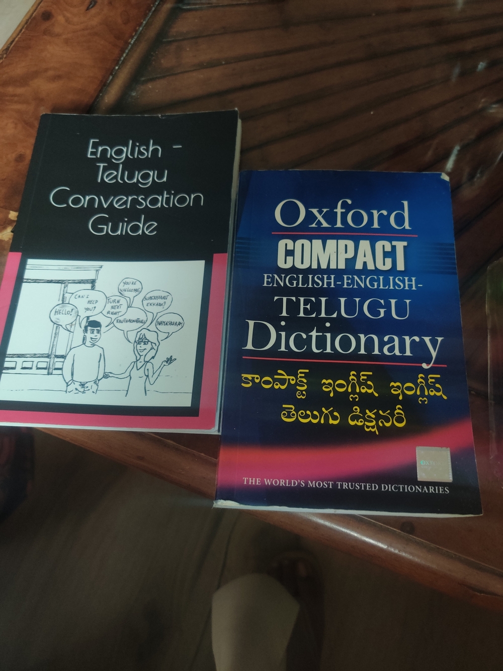 Oxford Compact English-English-Telugu Dictionary – English Telugu Convo Guide